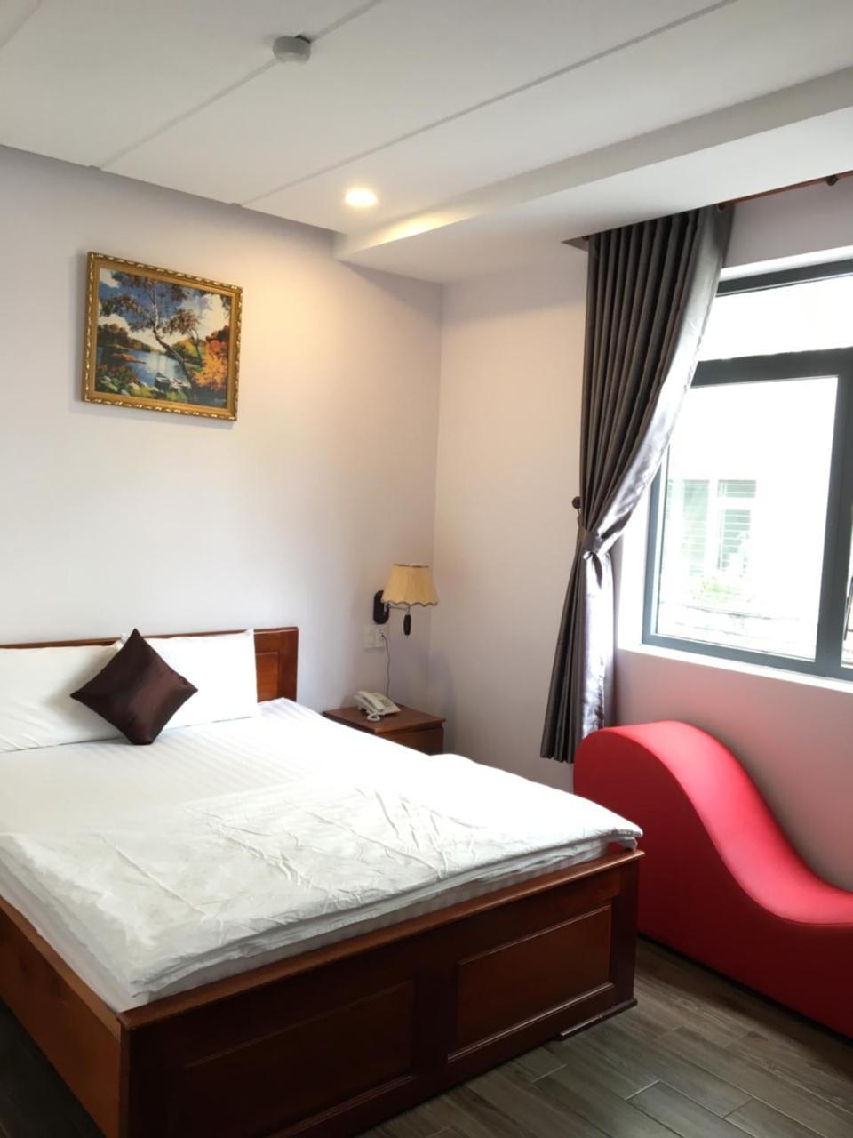 Queen Victoria TP. Hồ Chí Minh